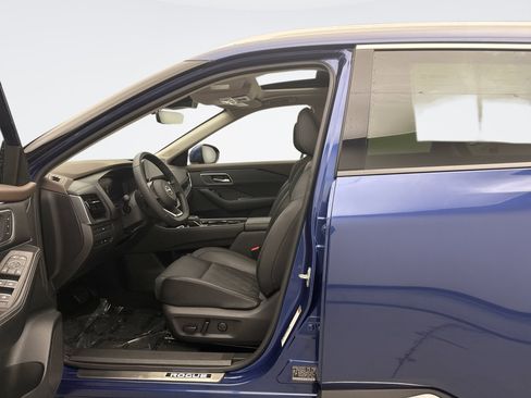 Used 2023 Nissan Rogue Platinum AWD/4WD image 11