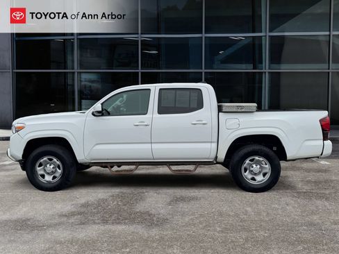 Used 2023 Toyota Tacoma SR AWD/4WD image 8