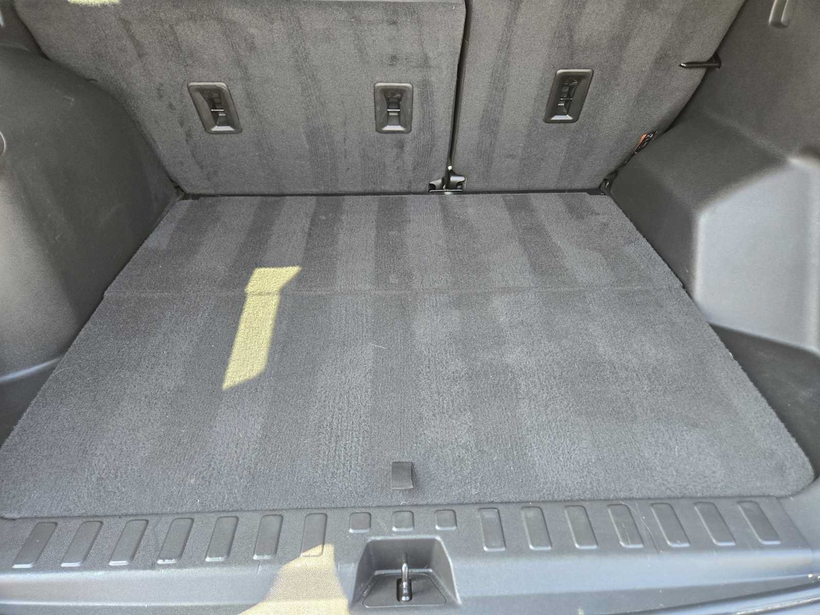 Certified 2023 GMC Terrain SLE w/ Driver Convenience Package FWD image 30