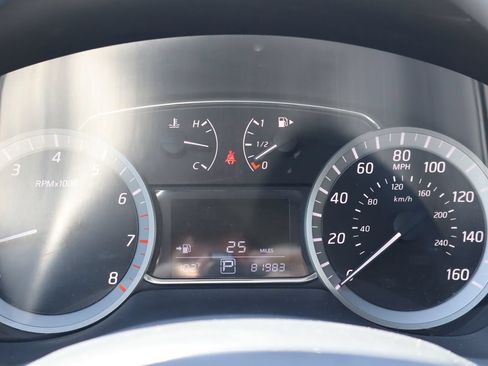 Used 2014 Nissan Sentra SL w/ Protection Package FWD image 8