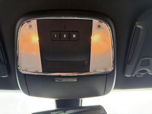 Used 2016 Dodge Charger R/T RWD image 21