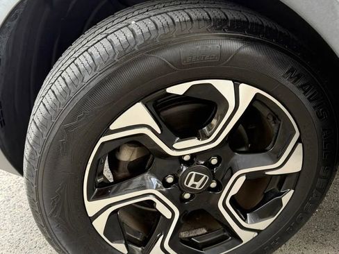 Used 2017 Honda CR-V Touring image 7