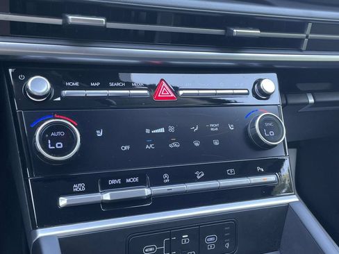 Certified 2026 Hyundai Santa Fe SEL FWD image 30