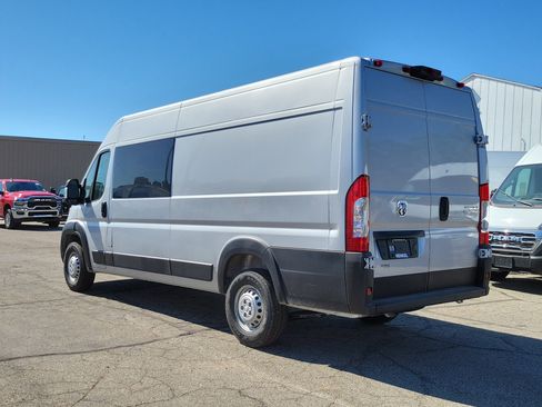 Used 2025 RAM ProMaster 3500 w/ Premium Convenience Group FWD image 3