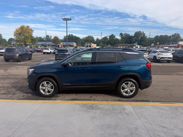 Used 2020 GMC Terrain SLE w/ Driver Convenience Package AWD/4WD image 10