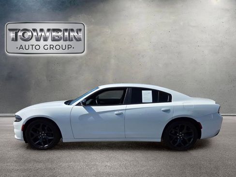 Used 2020 Dodge Charger SXT w/ Blacktop Package RWD image 7