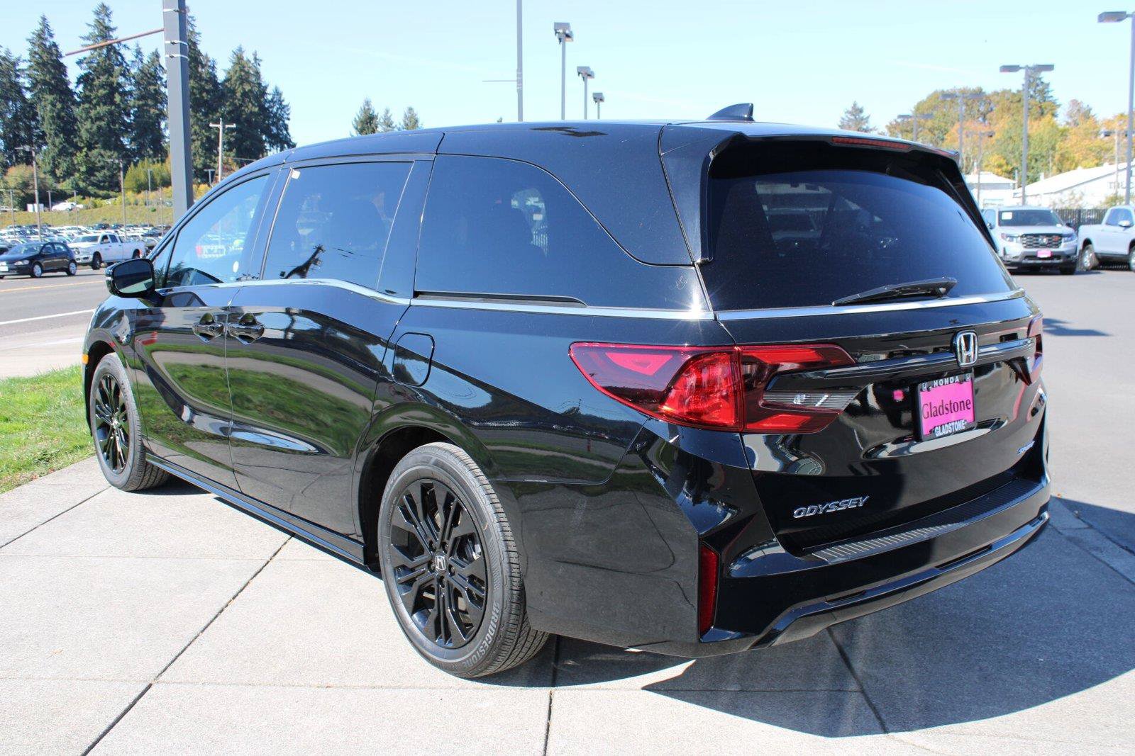 Used 2025 Honda Odyssey Sport-L image 5