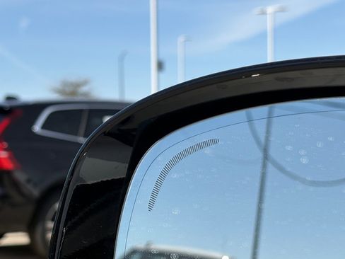 Certified 2024 Volvo XC60 T8 Plus w/ Protection Package Premier image 11