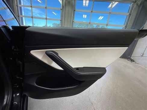 Used 2018 Tesla Model 3 Long Range image 20
