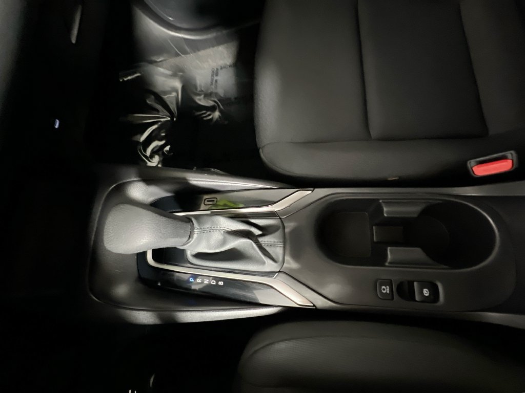 Used 2024 Toyota Corolla LE FWD image 21