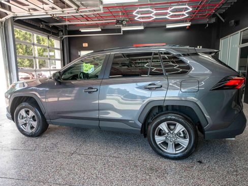 Used 2025 Toyota RAV4 LE AWD/4WD image 2