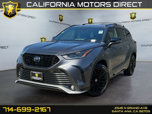 Used 2023 Toyota Highlander XSE FWD image 1