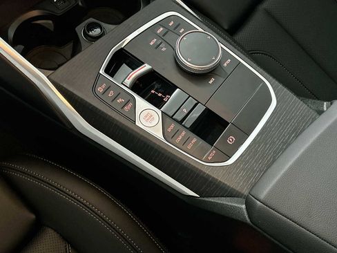 Used 2025 BMW 330i xDrive Sedan w/ M Sport Package image 22