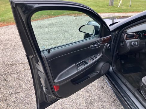 Used 2012 Chevrolet Impala LT image 15