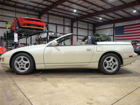 Used 1993 Nissan 300ZX Base 2dr Convertible image 4