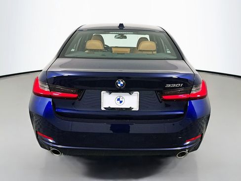 Used 2025 BMW 330i Sedan w/ Convenience Package image 6