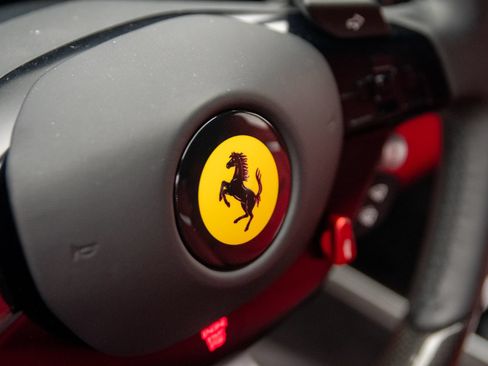 Used 2025 Ferrari Purosangue AWD/4WD image 19