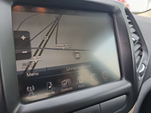 Used 2018 Jeep Cherokee Limited w/ High Altitude Package FWD image 22