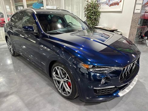 Used 2021 Maserati Levante GranLusso image 2