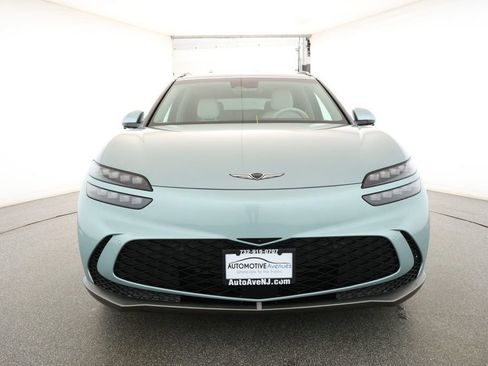 Used 2025 Genesis GV60 Advanced image 2