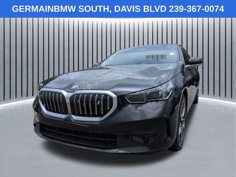 Certified 2024 BMW i5 eDrive40i w/ Premium Package RWD image 9
