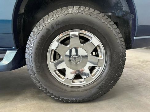 Used 2005 Cadillac Escalade AWD image 66