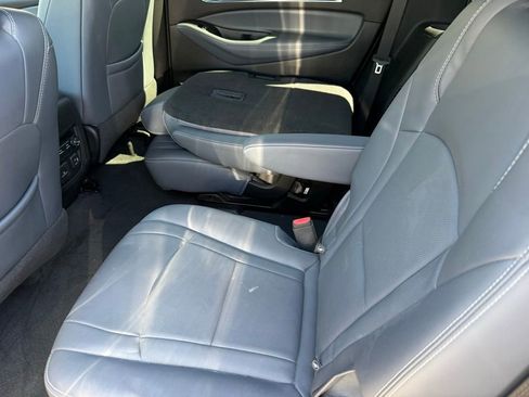 Used 2023 Buick Enclave Essence w/ Experience Buick Package FWD image 8