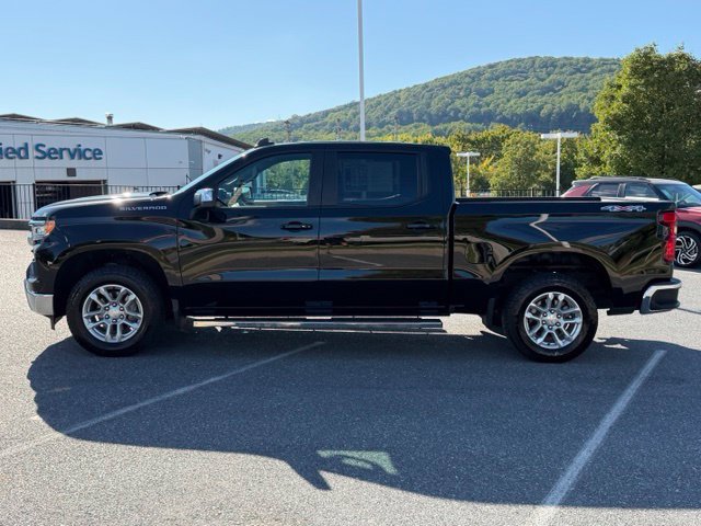 Certified 2023 Chevrolet Silverado 1500 LT AWD/4WD image 9