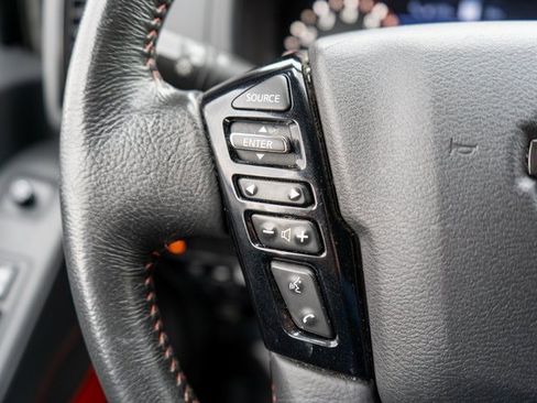 Used 2022 Nissan Frontier PRO-4X w/ Technology Package image 20