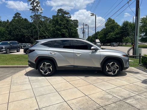 Certified 2023 Hyundai Tucson Limited FWD image 4