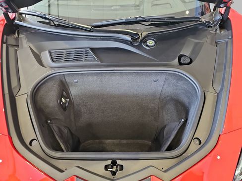 Used 2024 Chevrolet Corvette Stingray Preferred Cpe w/ Z51 Performance Package RWD image 31