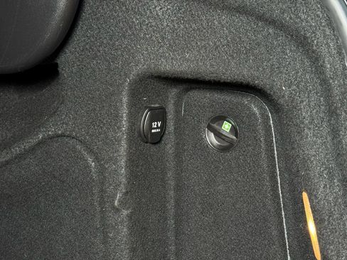 Used 2014 Mercedes-Benz E 63 AMG S-Model image 18