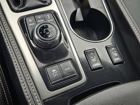 Used 2023 Nissan Maxima SV w/ Floor Mat Group image 17