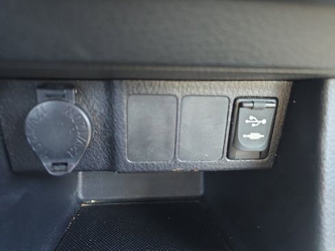 Used 2016 Toyota Corolla S image 26