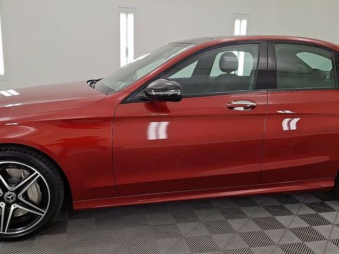 Used 2018 Mercedes-Benz C 300 4MATIC Sedan image 9