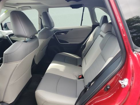 Used 2025 Toyota RAV4 XLE Premium FWD image 10