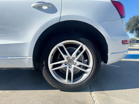 Used 2017 Audi Q5 2.0T Premium image 19