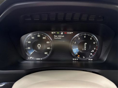 Used 2017 Volvo XC90 T6 Momentum w/ Vision Package AWD/4WD image 33
