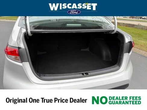 Used 2024 Toyota Corolla LE image 13