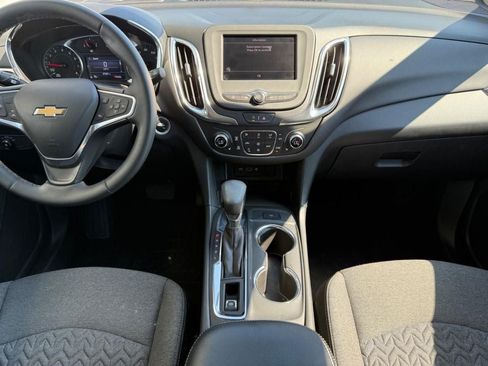 Used 2023 Chevrolet Equinox LT FWD image 11