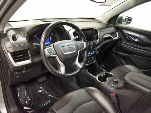 Used 2024 GMC Terrain SLT image 14