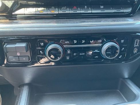 Used 2023 Chevrolet Silverado 1500 LTZ AWD/4WD image 7