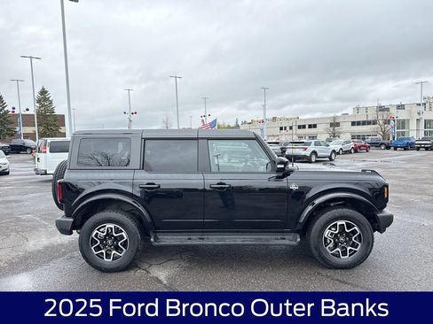 Used 2025 Ford Bronco Outer Banks AWD/4WD image 6