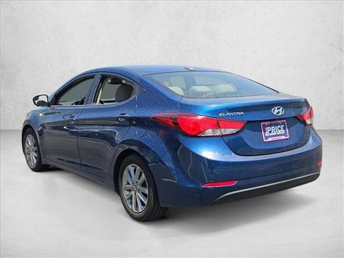 Used 2014 Hyundai Elantra SE w/ Option Group 02 FWD image 7