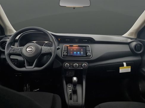 New 2025 Nissan Kicks Play S image 6