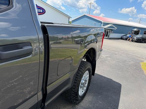 Used 2019 Ford F250 XLT w/ XLT Value Package AWD/4WD image 13