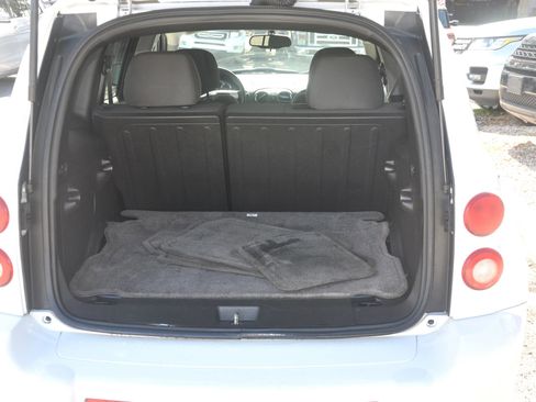 Used 2010 Chevrolet HHR LS image 27