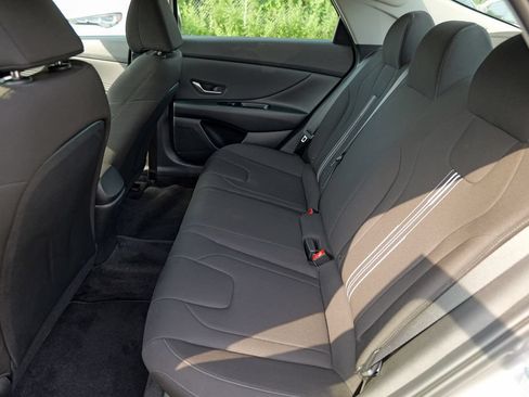 Used 2023 Hyundai Elantra SEL w/ Convenience Package FWD image 26
