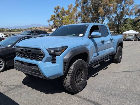 Certified 2026 Toyota Tacoma TRD Off-Road AWD/4WD image 1