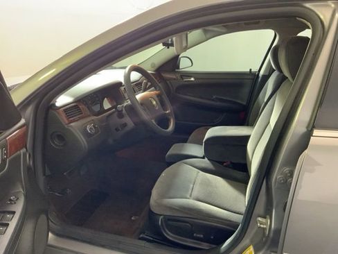 Used 2006 Chevrolet Impala LS FWD image 12